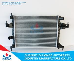 หม้อน้ำรถยนต์ชิ้นส่วนรถยนต์สำหรับ Opel Cambo / Corsa C 2000 OEM 24445163